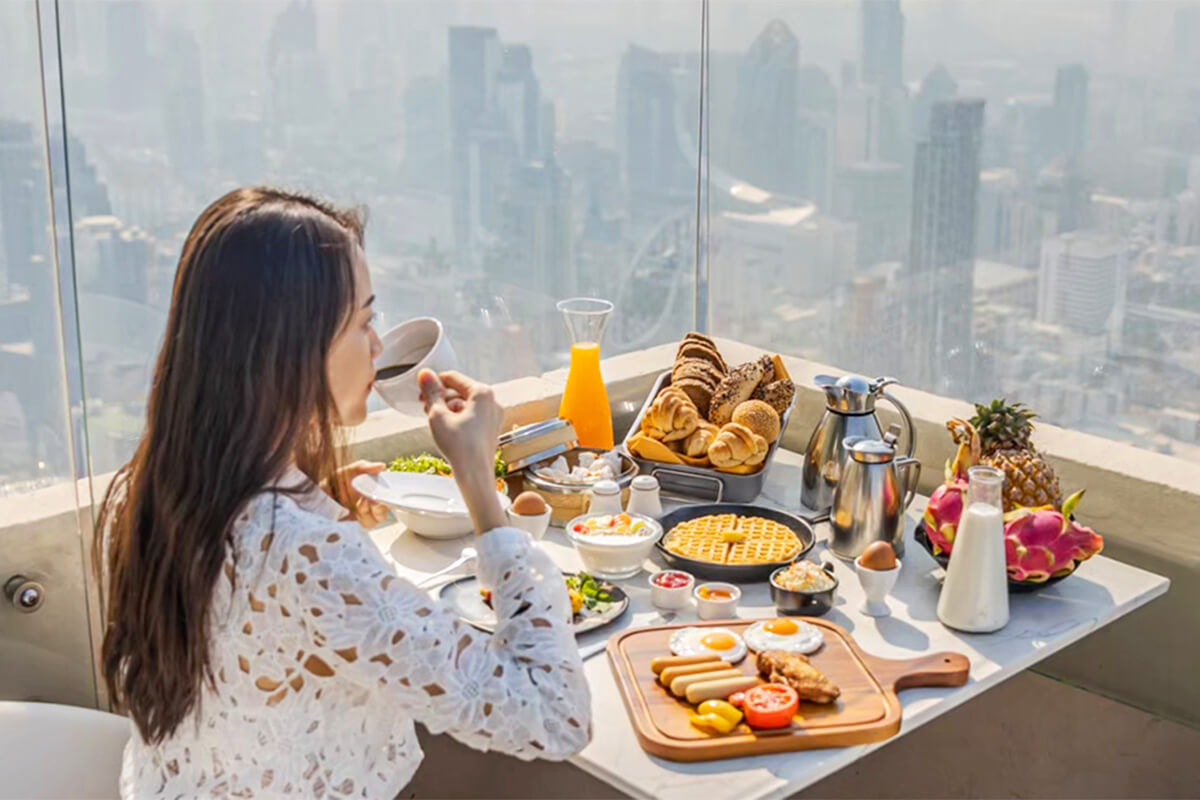 Buffet tại Tòa cao ốc 5 sao BAIYOKE SKY